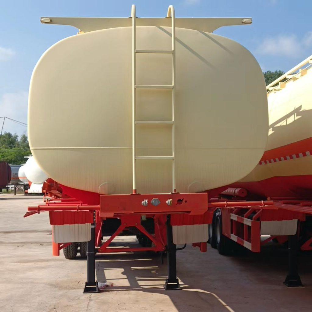 3 Axles 40000L 3 Compartments Fuel Tanker Trailer for SaleLuckin Vehicle