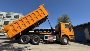 SHACMAN F3000 6X4 Dump Trucks Ready for Shipment to Zambia!插图1